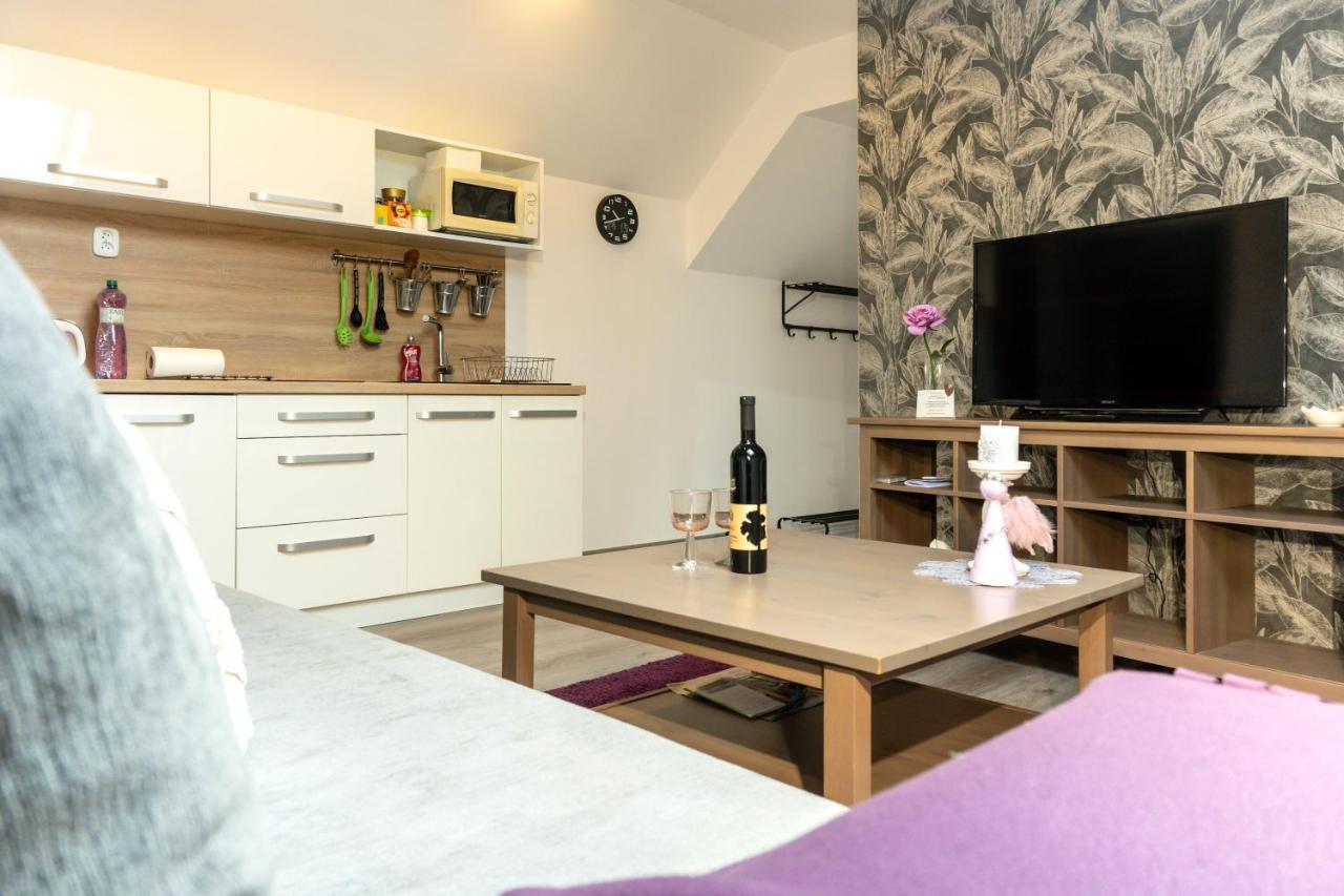 Nisa Apartments Nova Lesna Ngoại thất bức ảnh